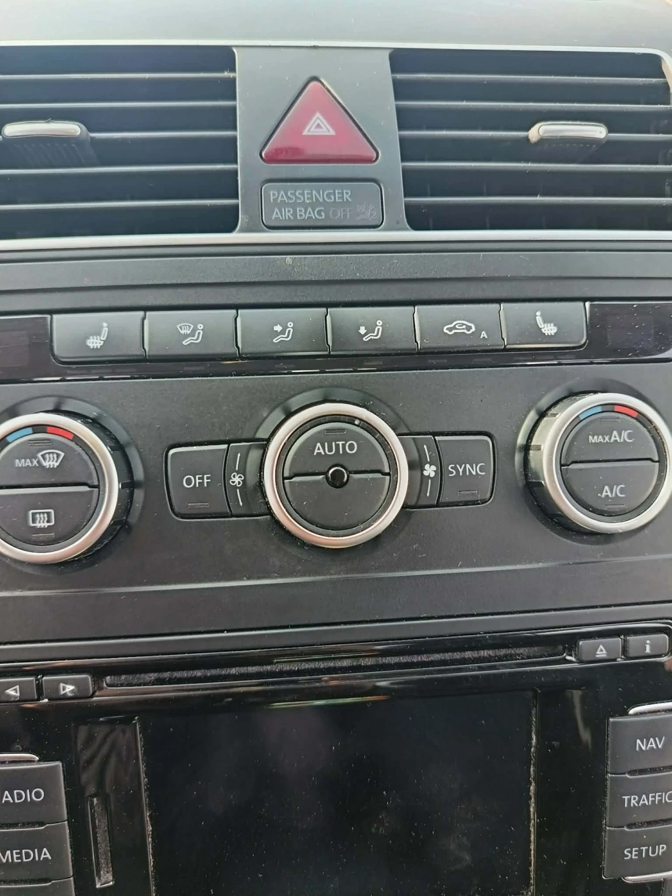 VW Touran, снимка 13 - Автомобили и джипове - 53863260