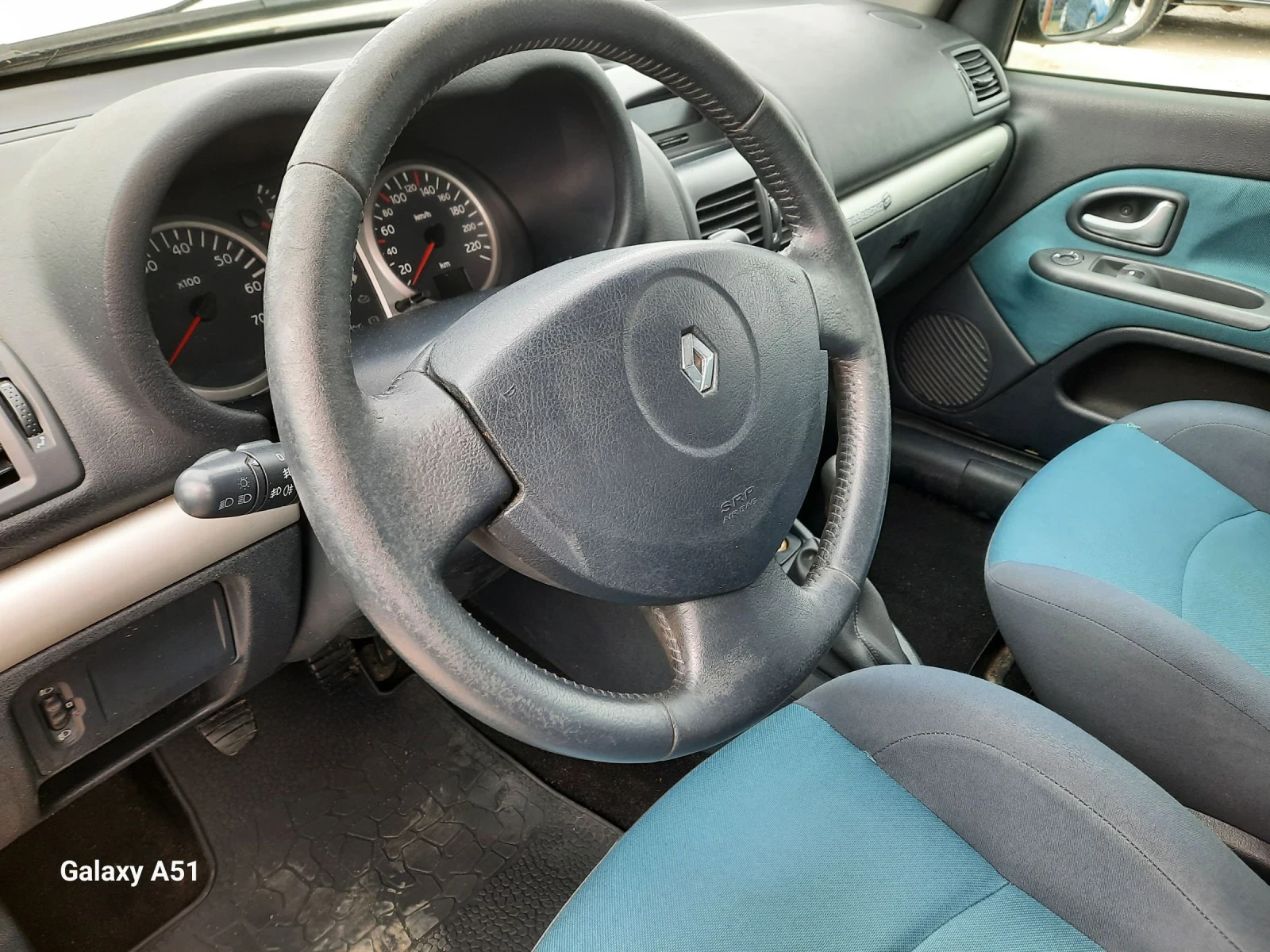 Renault Clio 1.5 dci, КЛИМАТИК, снимка 7 - Автомобили и джипове - 53911932