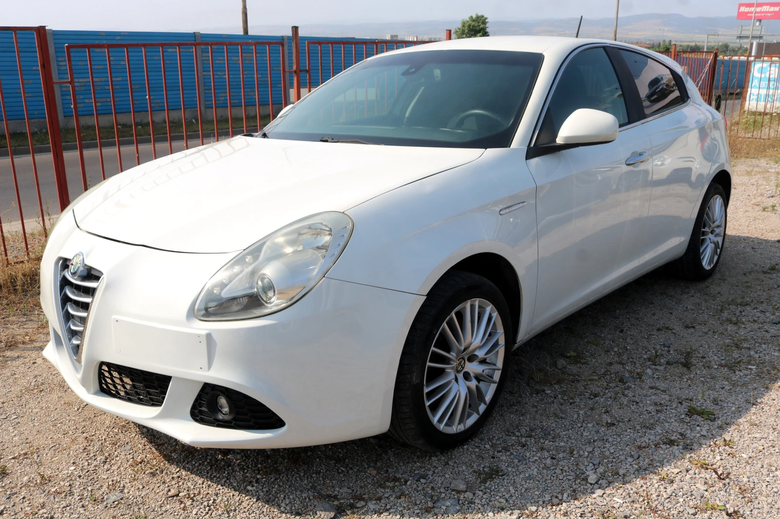 Alfa Romeo Giulia 2.0 JTD, снимка 2 - Автомобили и джипове - 53940491