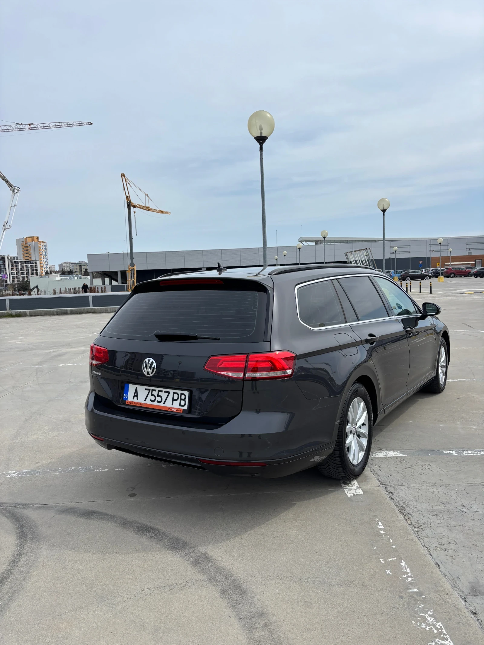 VW Passat VW Passat 2.0 TDI DSG Comfortline  Панорамен таван, снимка 5 - Автомобили и джипове - 54205323