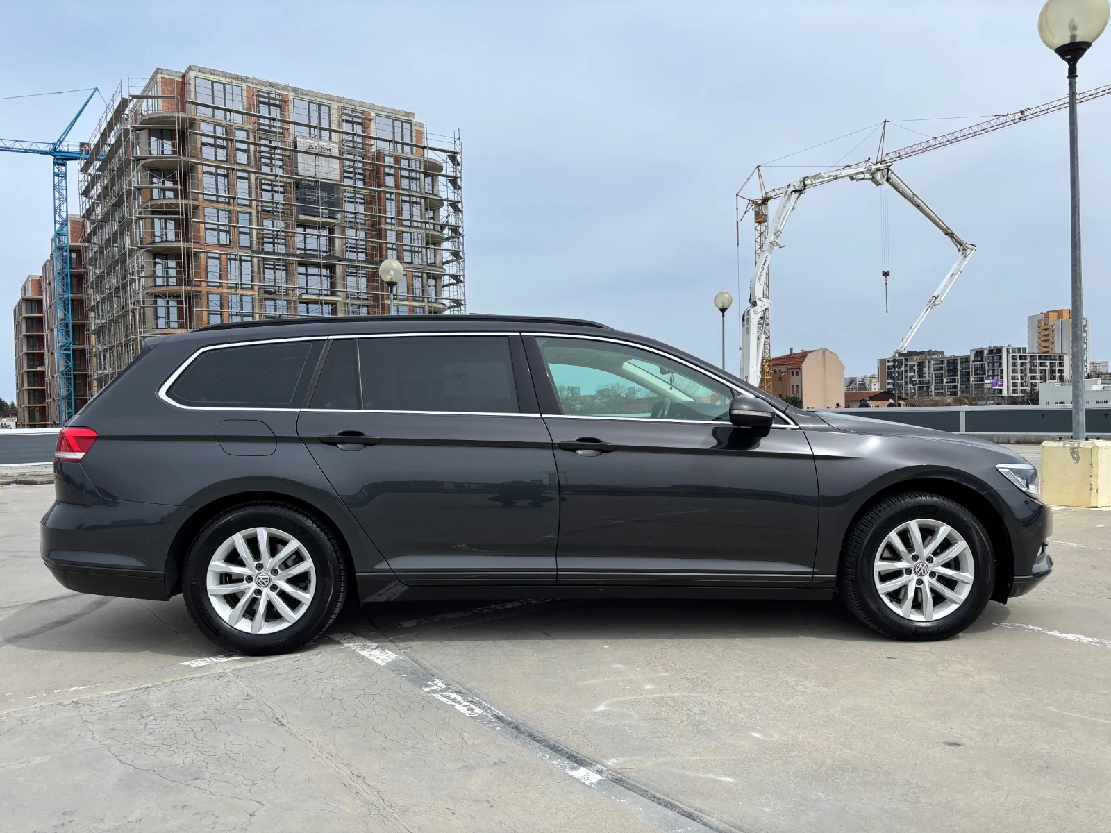 VW Passat VW Passat 2.0 TDI DSG Comfortline  Панорамен таван, снимка 3 - Автомобили и джипове - 54205323