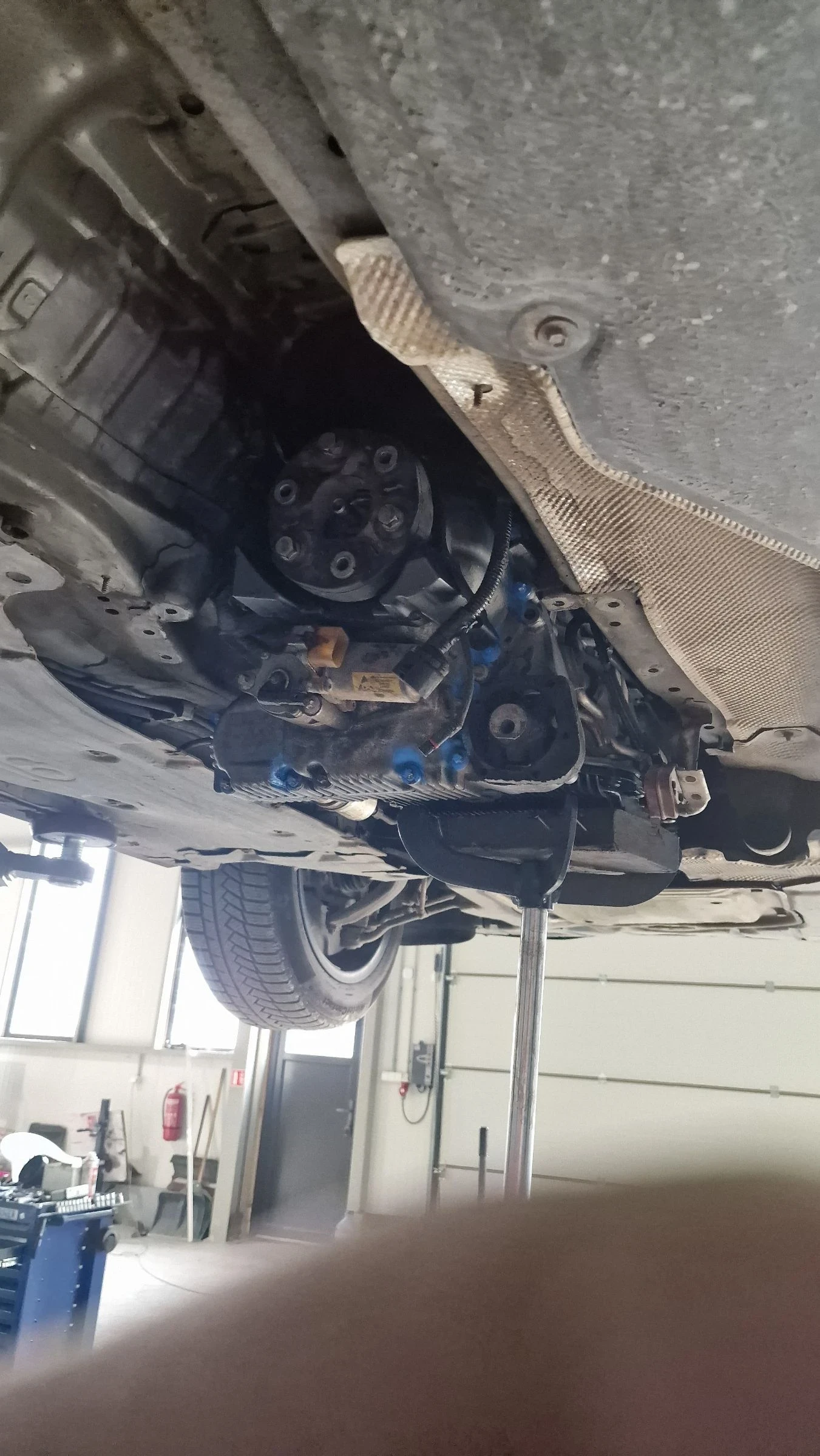 BMW 330 330XD, снимка 14 - Автомобили и джипове - 54228214