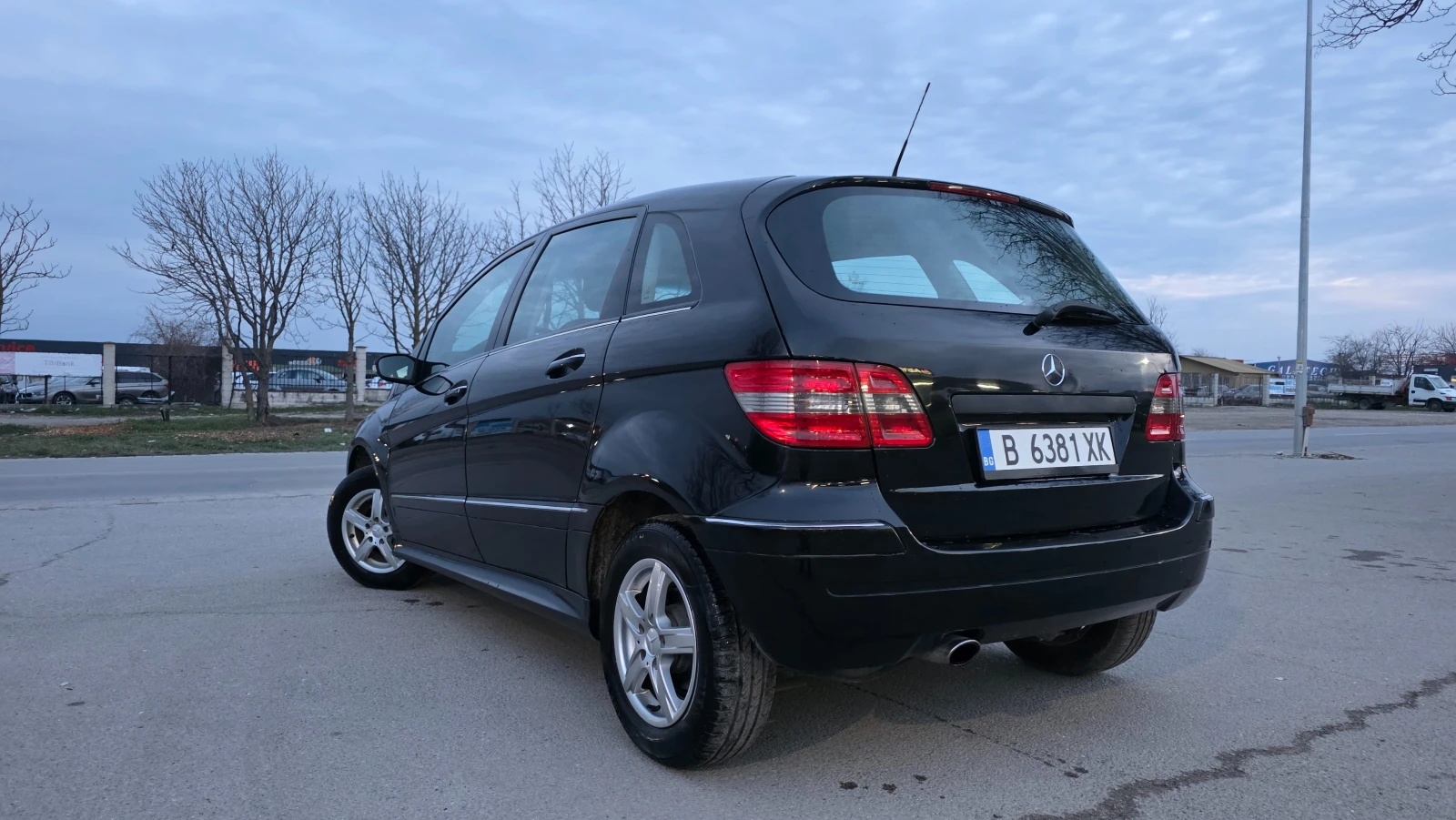 Mercedes-Benz B 150 БЕЗУПРЕЧНА , снимка 4 - Автомобили и джипове - 54240726