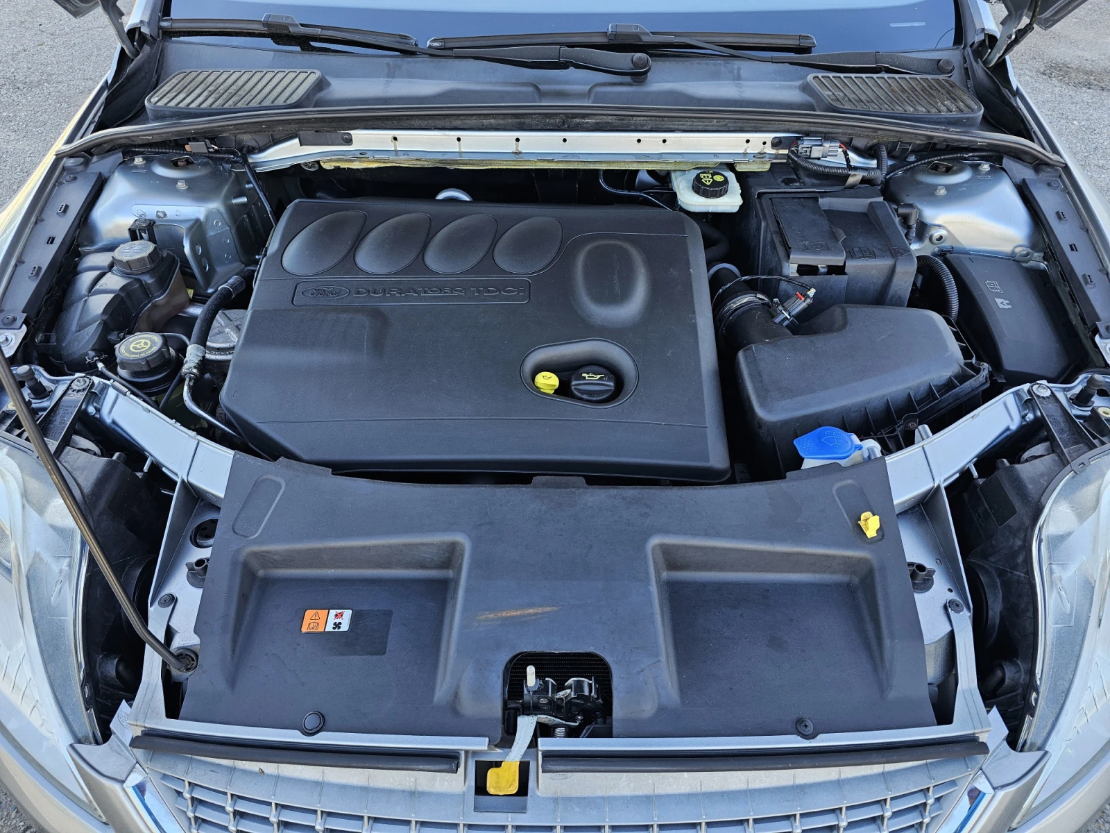 Ford Mondeo 2.0 TDCi - TITANIUM, снимка 17 - Автомобили и джипове - 54440133