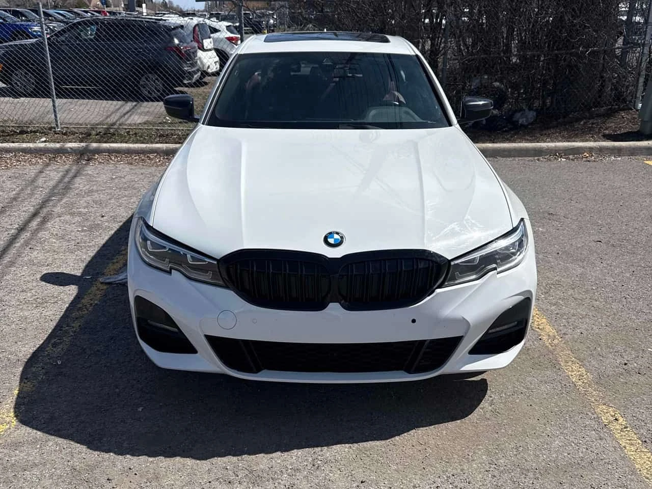 BMW 330 330i xDrive  CARFAX, снимка 2 - Автомобили и джипове - 54451159