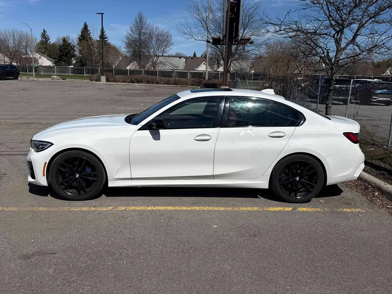 BMW 330 330i xDrive  CARFAX