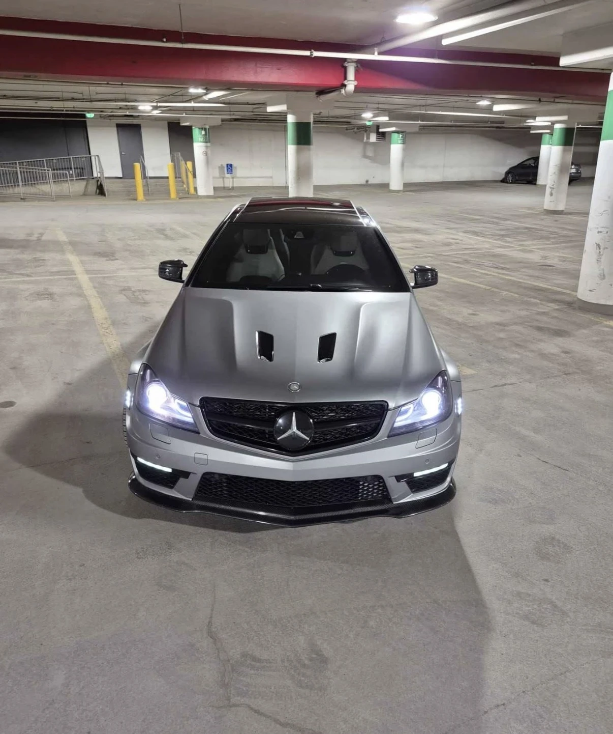 Mercedes-Benz C 63 AMG 507 Edition * DESIGNO * REMOTE START * CARFAX * , снимка 2 - Автомобили и джипове - 54825121