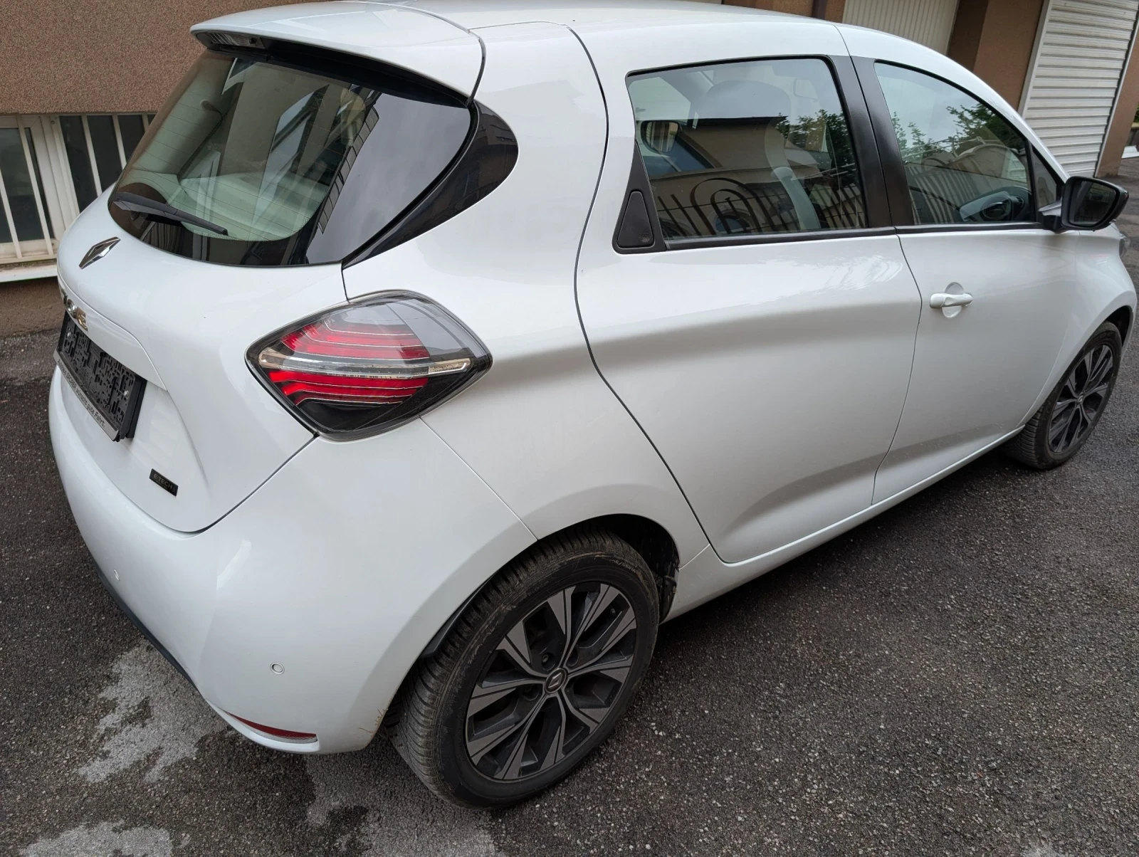 Renault Zoe 52kWh_SoH96%Сертификат_Климатр.Парктр.55хил.км, снимка 5 - Автомобили и джипове - 54896992