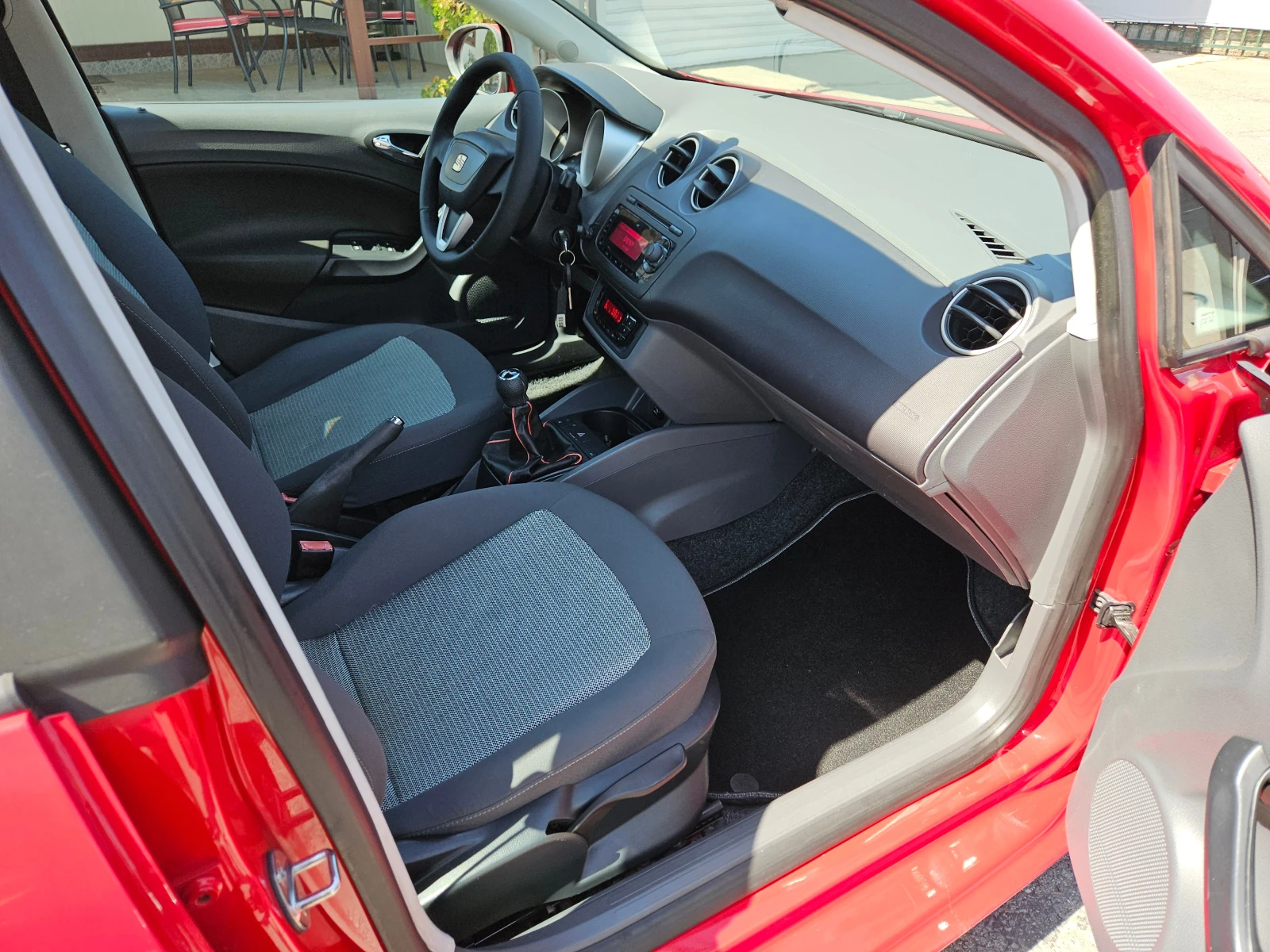 Seat Ibiza 1.4I/GPL/85k.c/КЛИМАТРОНИК/БЛУТУТ/EURO 4/ТОП, снимка 15 - Автомобили и джипове - 55023026