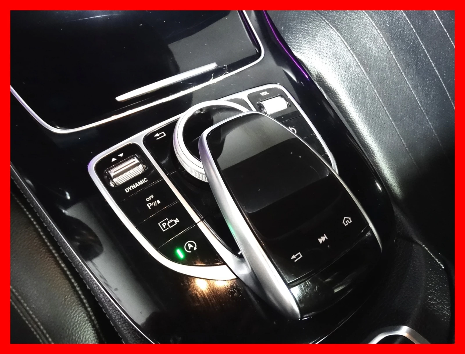 Mercedes-Benz E 300 E 300 4MATIC AMG | CarPlay | Панорама | Distronic , снимка 11 - Автомобили и джипове - 55261290