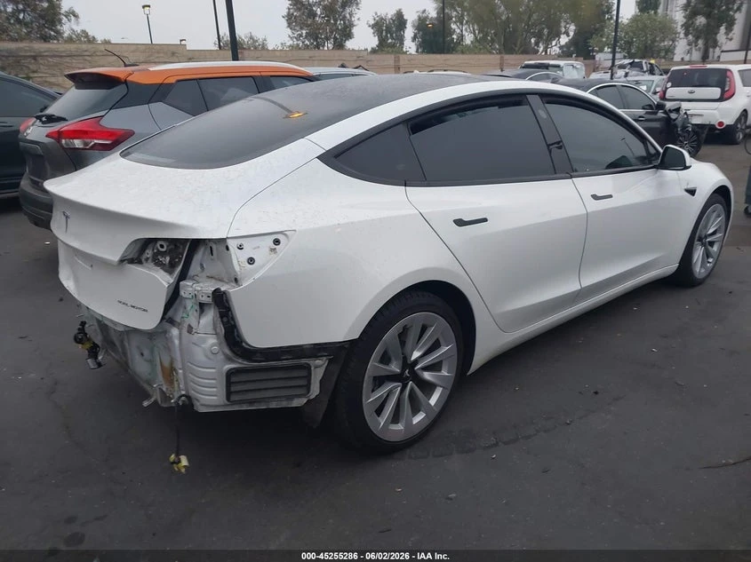 Tesla Model 3 Long Range Dual Motor All-Wheel Drive, снимка 4 - Автомобили и джипове - 55272138