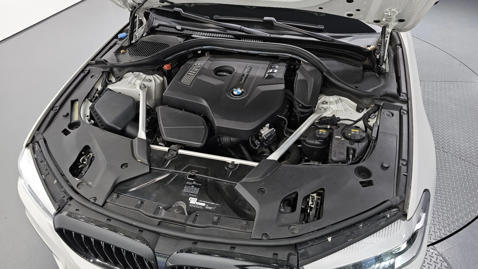 BMW 520 HUD* ��. ��������* BLIND SPOT* ���* ������ ���� | Mobile.bg � ����������� 6