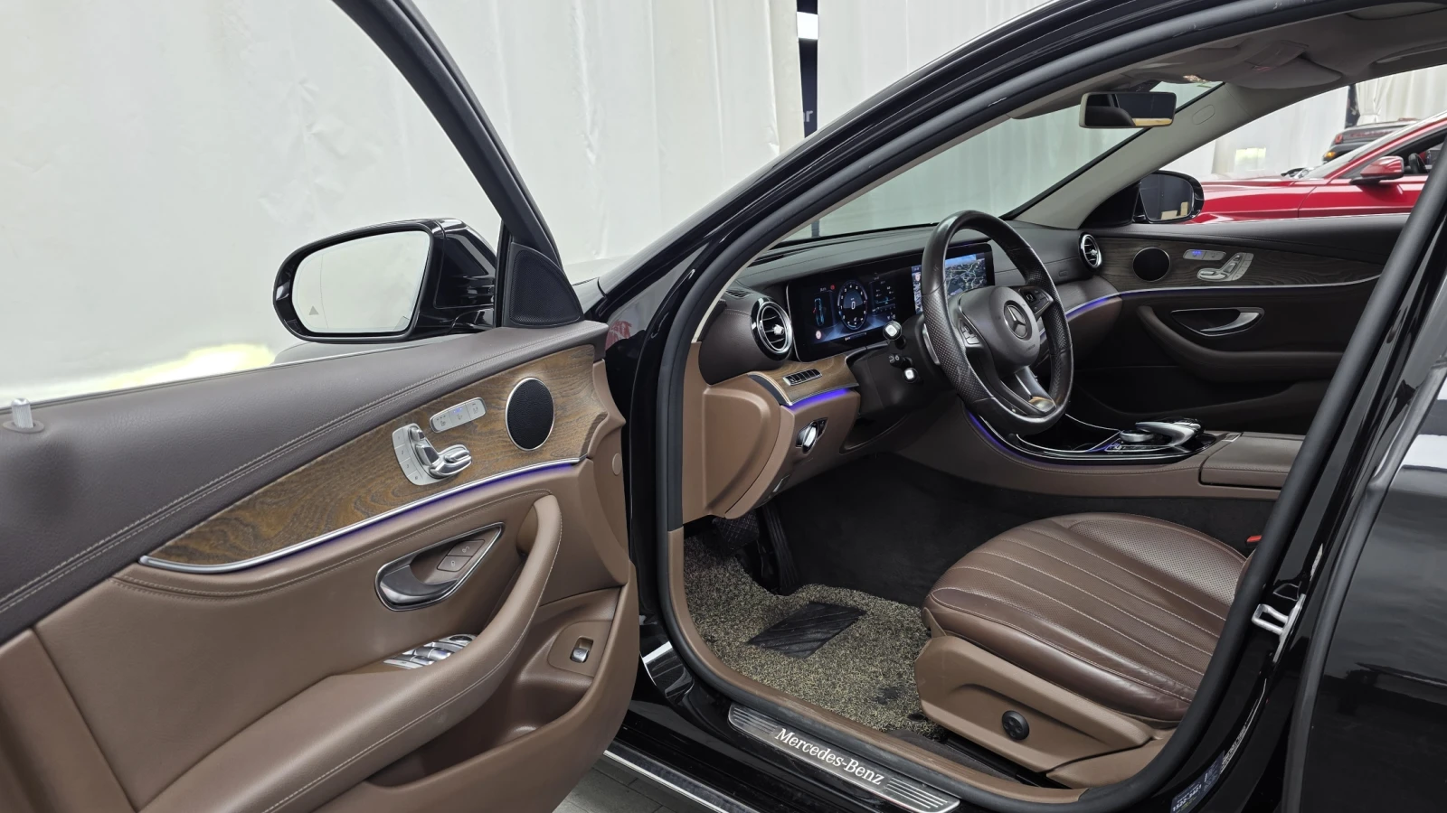 Mercedes-Benz E 300, снимка 7 - Автомобили и джипове - 55416977