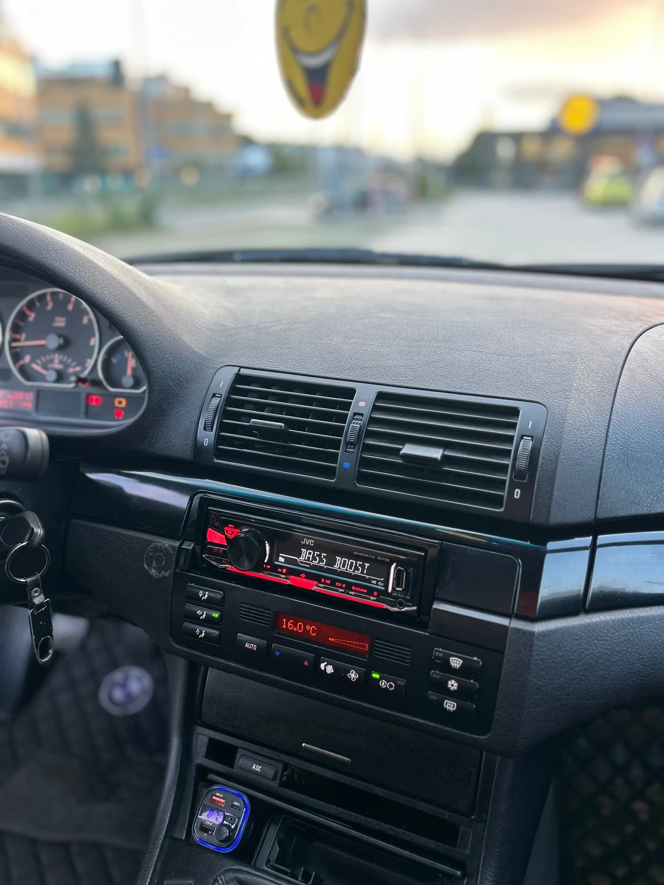 BMW 323 | Mobile.bg � ����������� 5