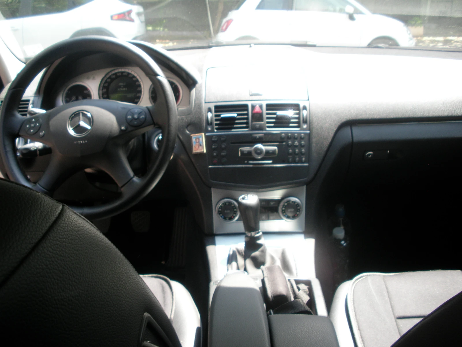 Mercedes-Benz C 220, снимка 12 - Автомобили и джипове - 55664309