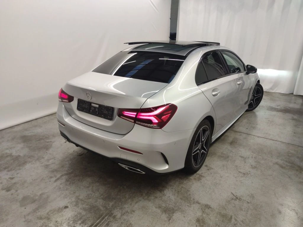 Mercedes-Benz A 200 Седан AMG Шибидах Night Pack Подгрев, снимка 2 - Автомобили и джипове - 55726038