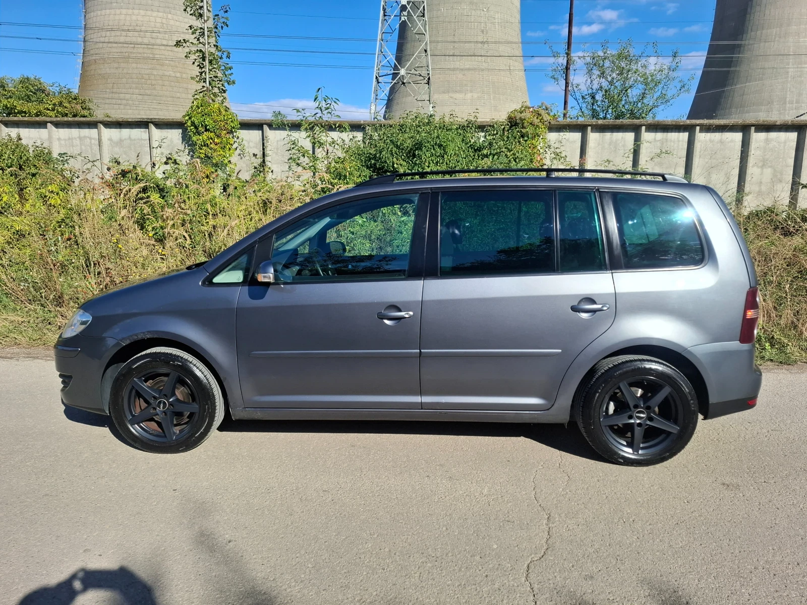 VW Touran 1.9tdi 105 коня 6+ 1, снимка 2 - Автомобили и джипове - 56087386