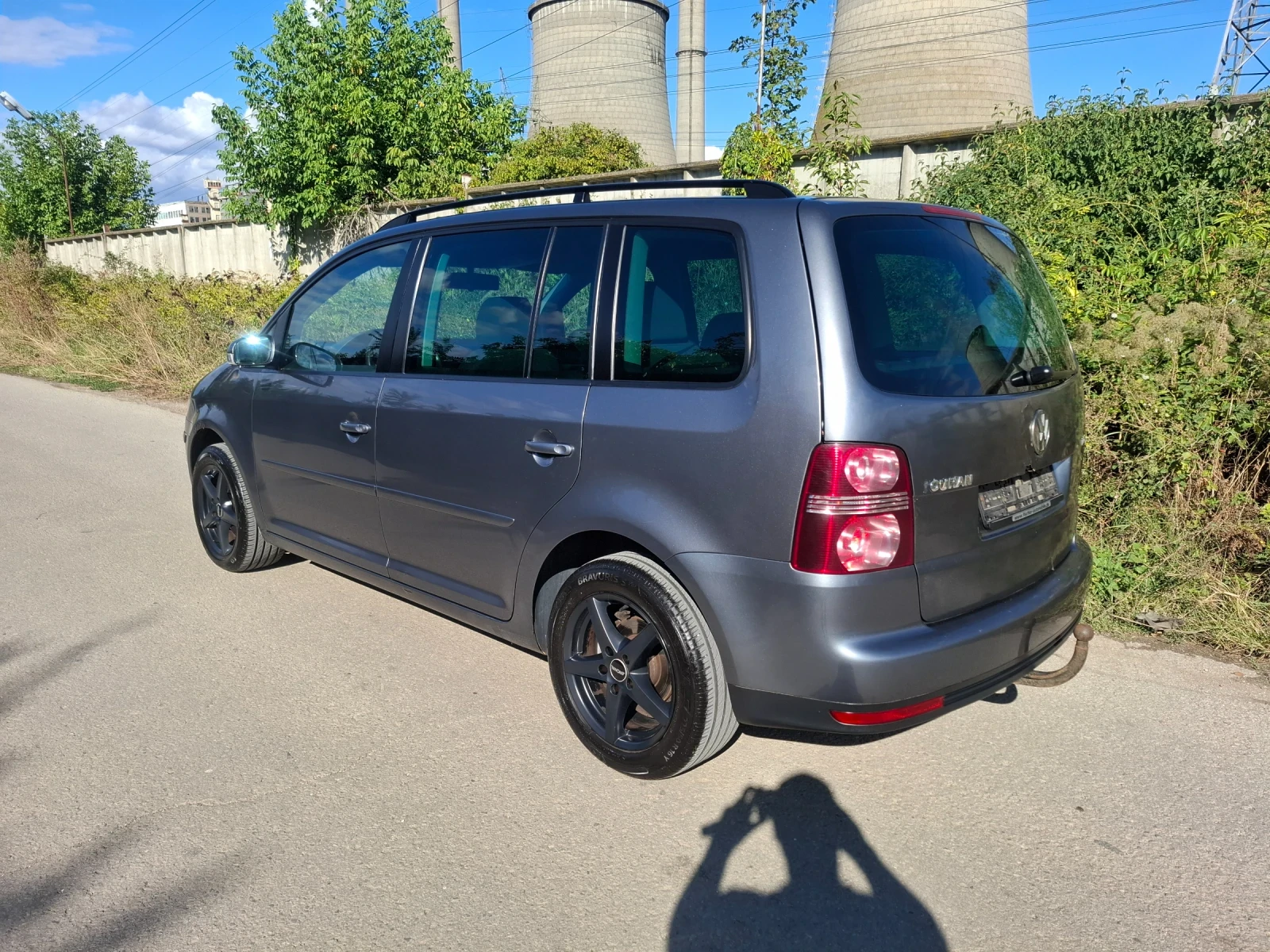 VW Touran 1.9tdi 105 коня 6+ 1, снимка 3 - Автомобили и джипове - 56087386
