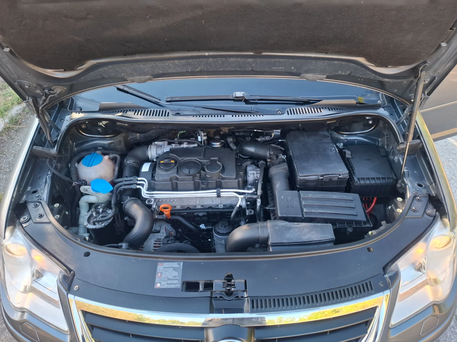 VW Touran 1.9tdi 105 коня 6+ 1, снимка 13 - Автомобили и джипове - 56087386