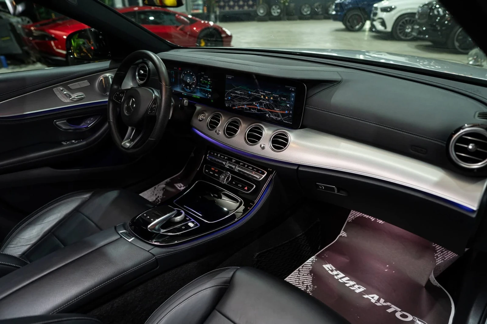 Mercedes-Benz E 300 e PLUG-IN HYBRID AMG LINE ПАНО BURM ЛИЗИНГ 100%, снимка 13 - Автомобили и джипове - 56262158