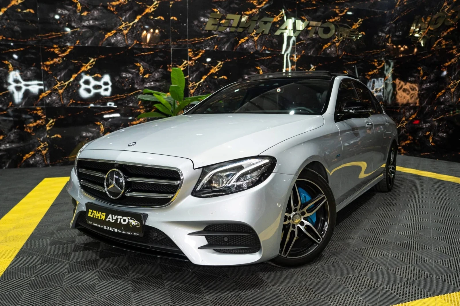 Mercedes-Benz E 300 e PLUG-IN HYBRID AMG LINE ПАНО BURM ЛИЗИНГ 100%, снимка 4 - Автомобили и джипове - 56262158