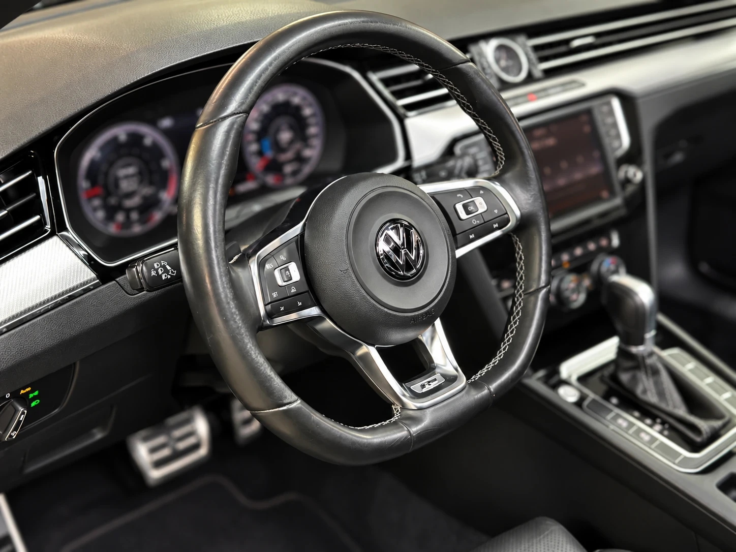 VW Passat 2.0 TDI 190 :: R LINE:DIGITAL::MASSAGE::DISTRONIK: | Mobile.bg � ����������� 7