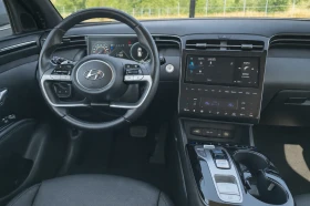 Hyundai Tucson 1.6i* Mild* Hybrid* 4x4* DCT* 180к.с.* 67500КМ* ШВ, снимка 9