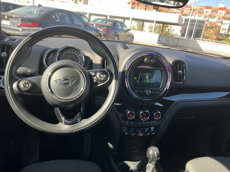 Mini Countryman ONE, снимка 16 - Автомобили и джипове - 47844934