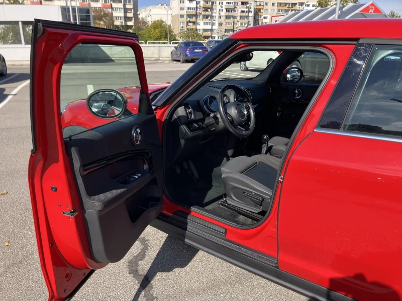 Mini Countryman ONE, снимка 9 - Автомобили и джипове - 47844934