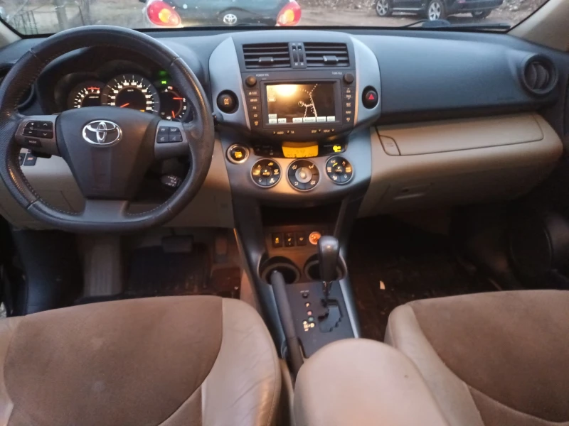 Toyota Rav4 2.0 Benzin, снимка 4 - Автомобили и джипове - 48970755