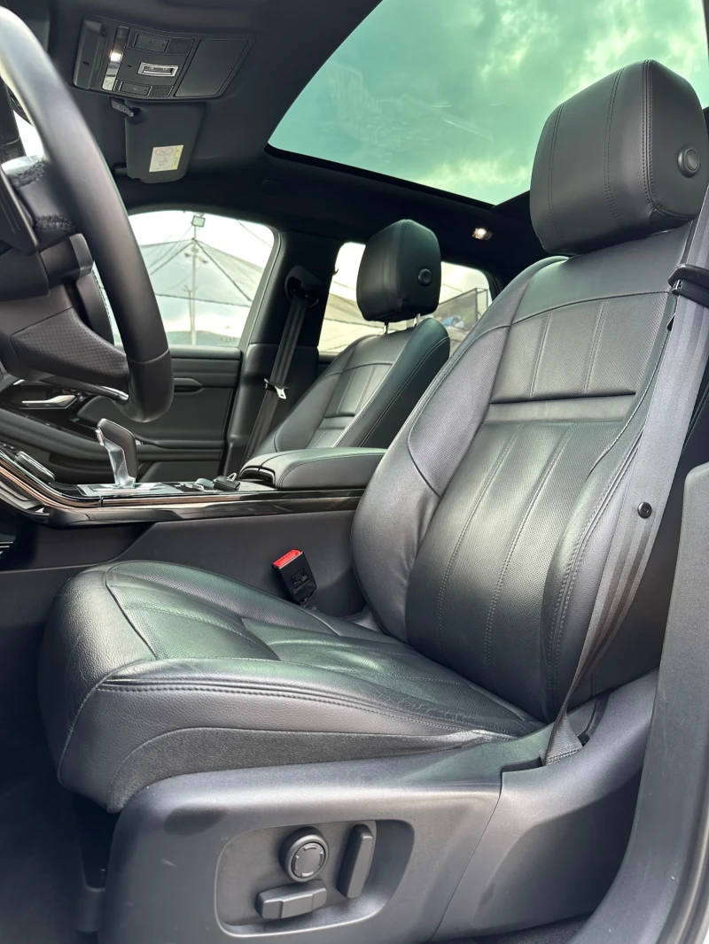 Land Rover Range Rover Evoque P200 R-Dynamic Всички Екстри Швейцария, снимка 8 - Автомобили и джипове - 49328690