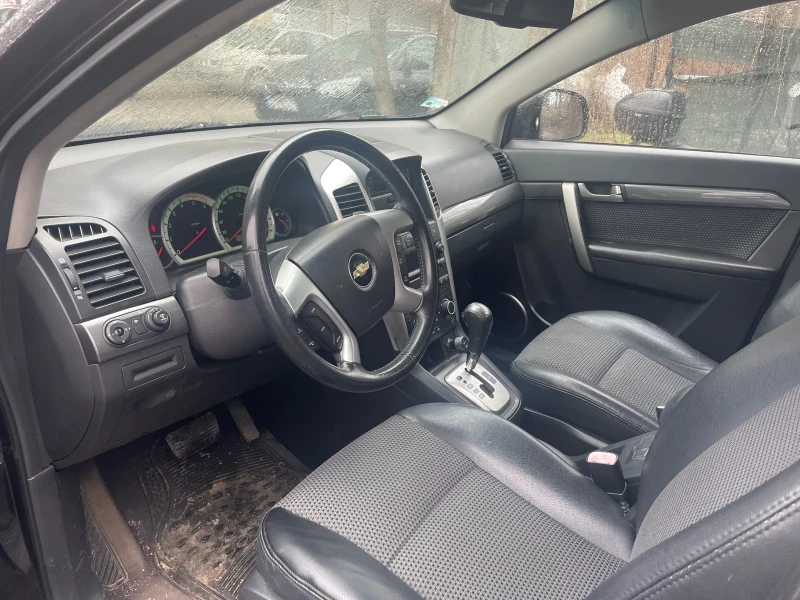 Chevrolet Captiva, снимка 12 - Автомобили и джипове - 49563404