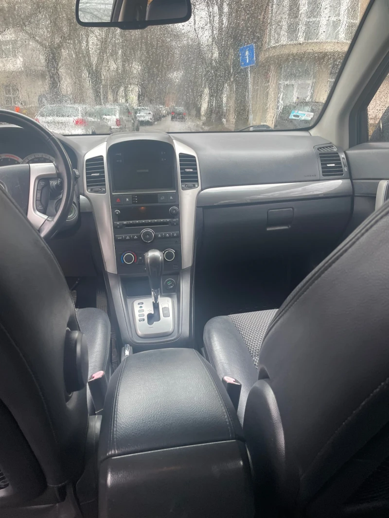 Chevrolet Captiva, снимка 8 - Автомобили и джипове - 49563404