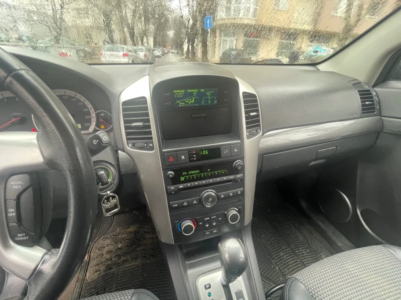 Chevrolet Captiva, снимка 5 - Автомобили и джипове - 49563404