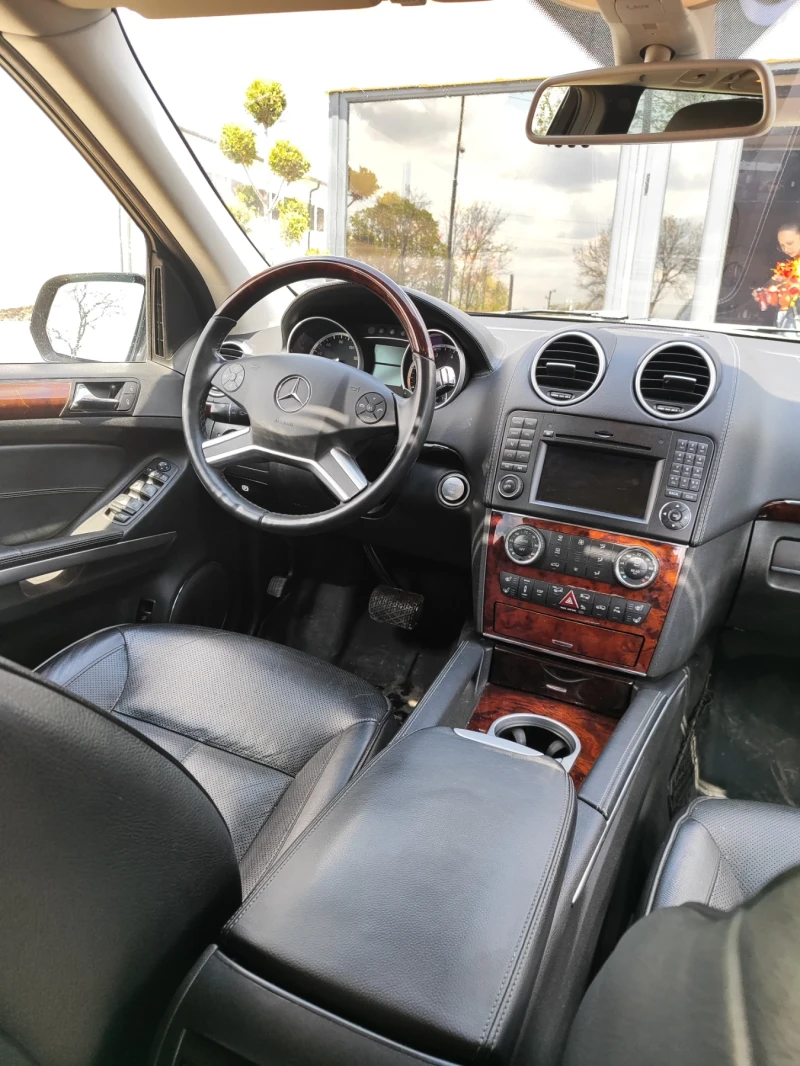 Mercedes-Benz GL 550 ГАЗ, снимка 5 - Автомобили и джипове - 51769665