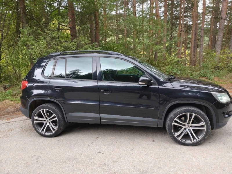 VW Tiguan, снимка 2 - Автомобили и джипове - 52622323