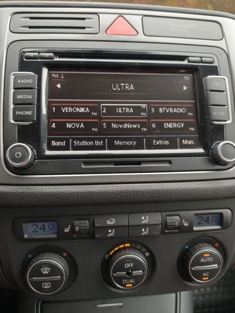 VW Tiguan, снимка 10 - Автомобили и джипове - 52622323