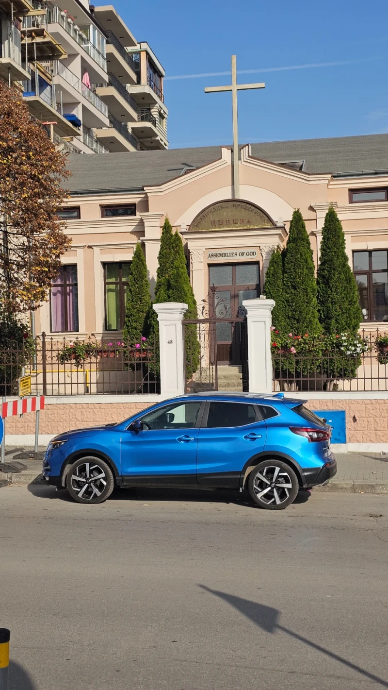 Nissan Qashqai Tekna+ всички екстри, снимка 6 - Автомобили и джипове - 52718565