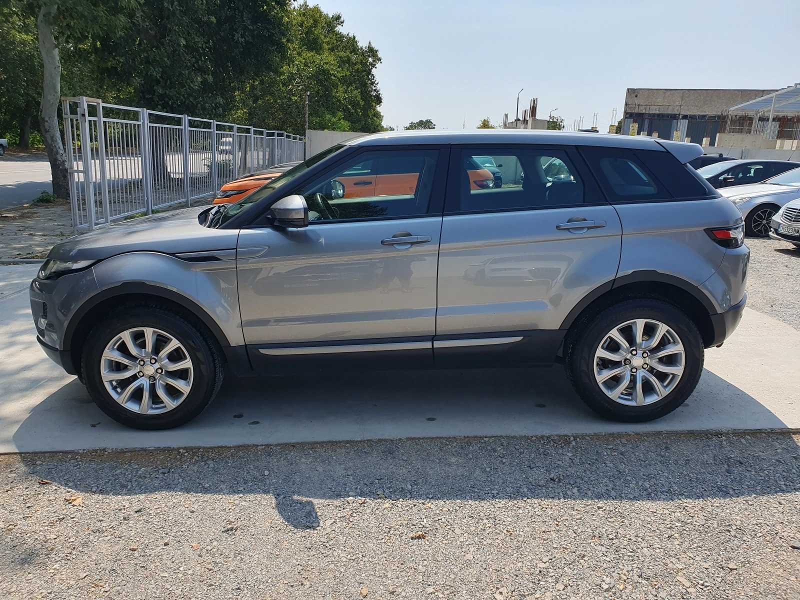 Land Rover Range Rover Evoque 2.2/150ks - изображение 4