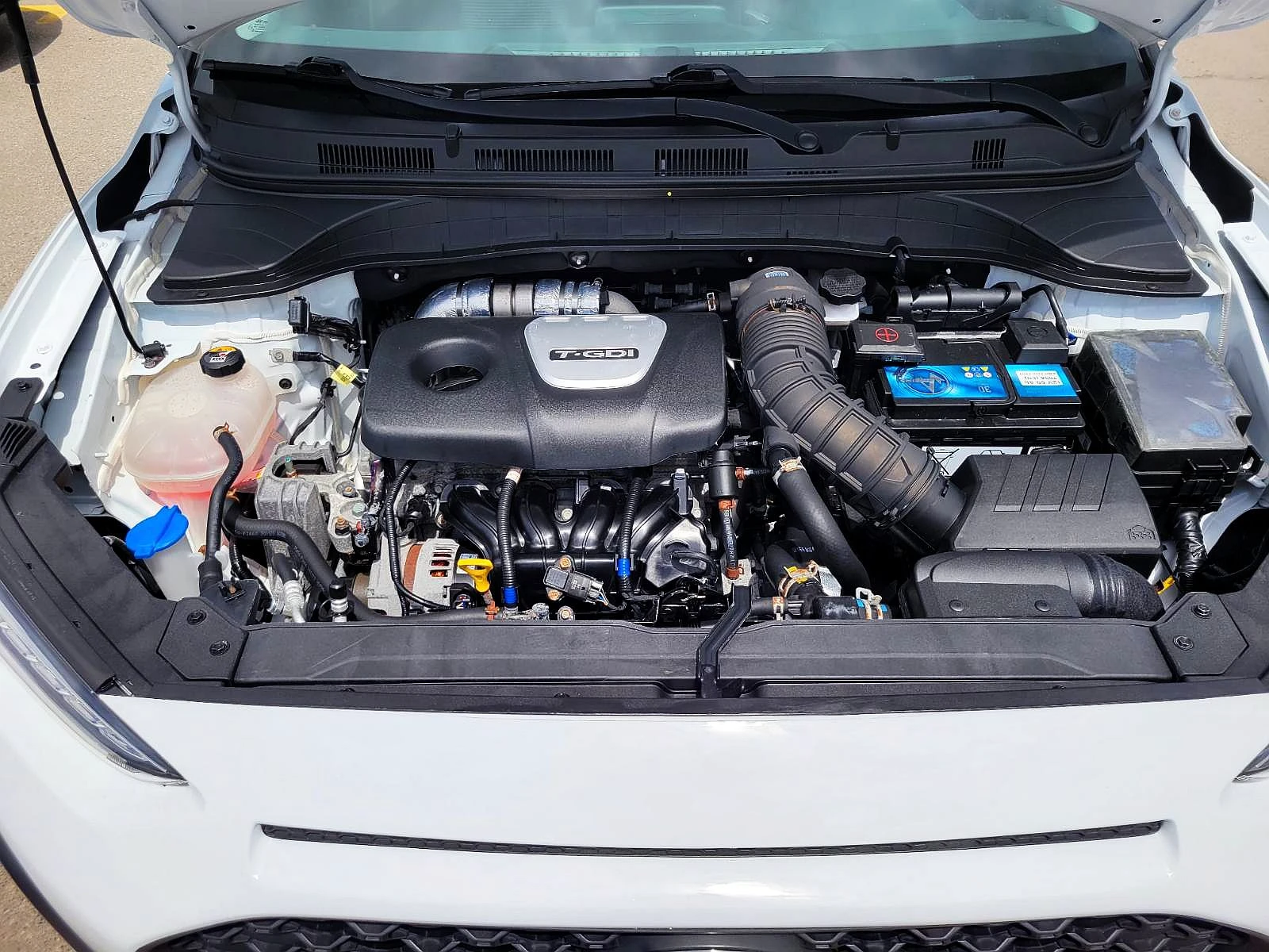 Hyundai Kona 1.6T АВТОМАТИК 4Х4, снимка 16 - Автомобили и джипове - 53922527