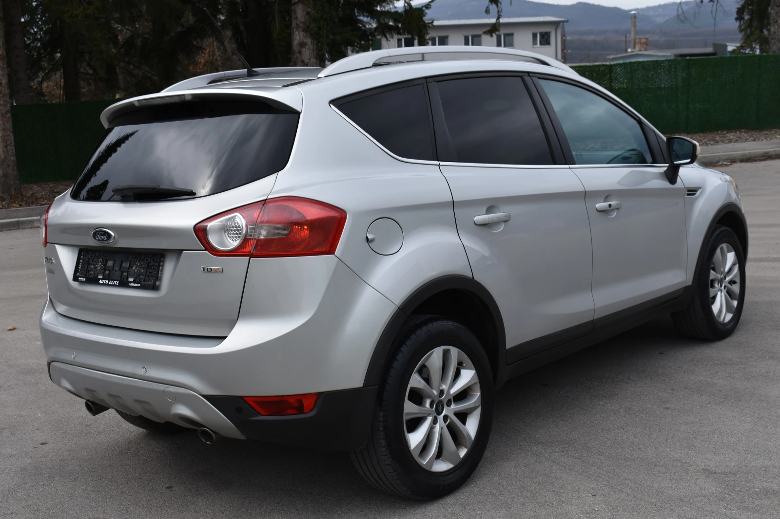 Ford Kuga 2.0TDCI/163kc= AWD/4X4= ПАНОРАМА/КОЖА= ТОП!!!, снимка 5 - Автомобили и джипове - 53928475