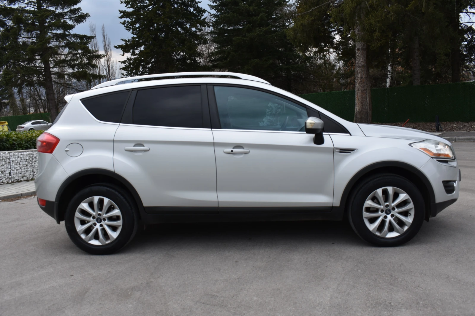 Ford Kuga 2.0TDCI/163kc= AWD/4X4= ПАНОРАМА/КОЖА= ТОП!!!, снимка 6 - Автомобили и джипове - 53928475