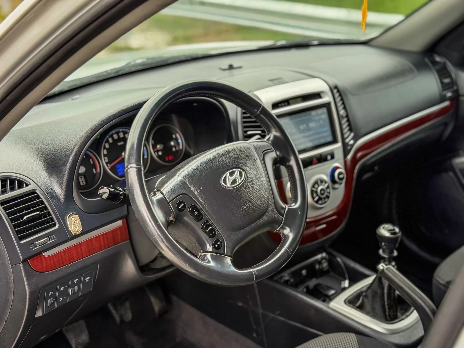 Hyundai Santa fe 2.2 CRDI::4x4::ИТАЛИЯ, снимка 8 - Автомобили и джипове - 54033279