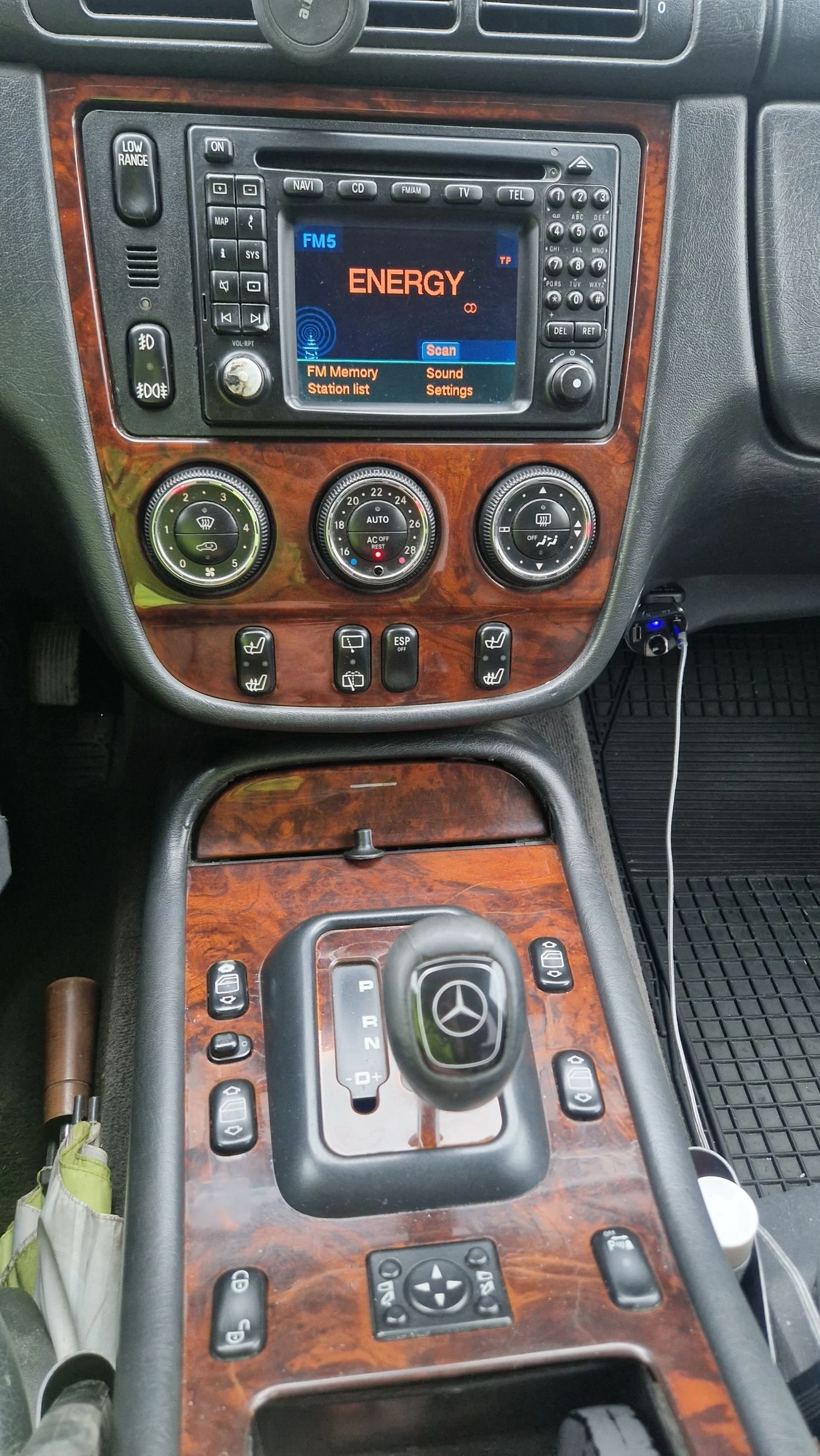 Mercedes-Benz ML 270 Фейс 2004 , снимка 7 - Автомобили и джипове - 54065560