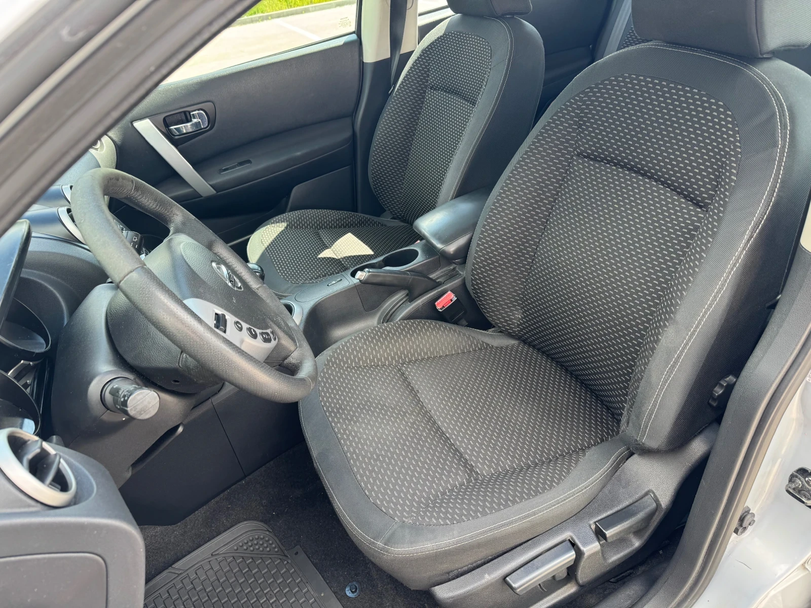 Nissan Qashqai 1.6i 114 k.c. * Bluetooth * Климатроник , снимка 10 - Автомобили и джипове - 54510420