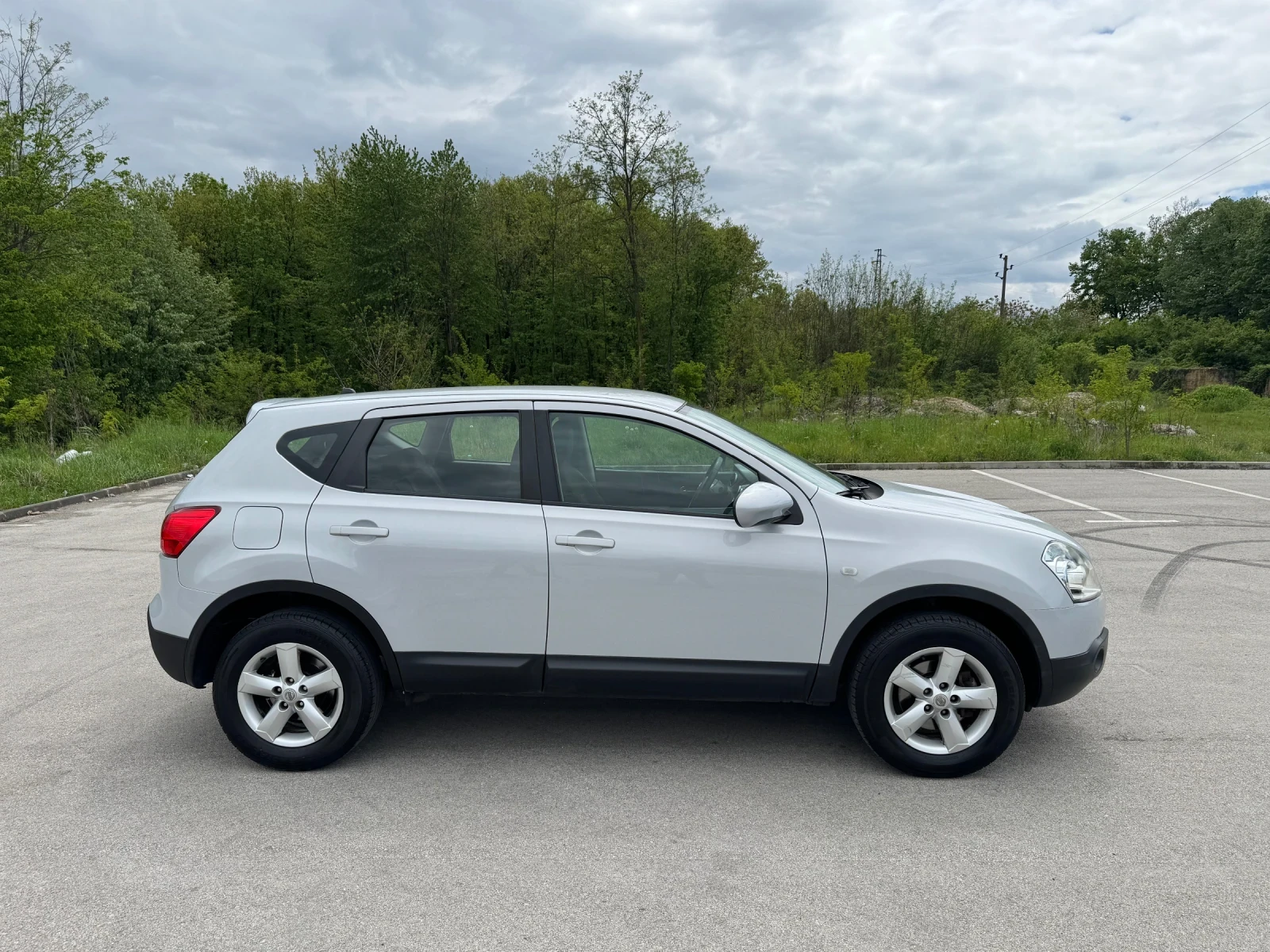 Nissan Qashqai 1.6i 114 k.c. * Bluetooth * Климатроник , снимка 6 - Автомобили и джипове - 54510420