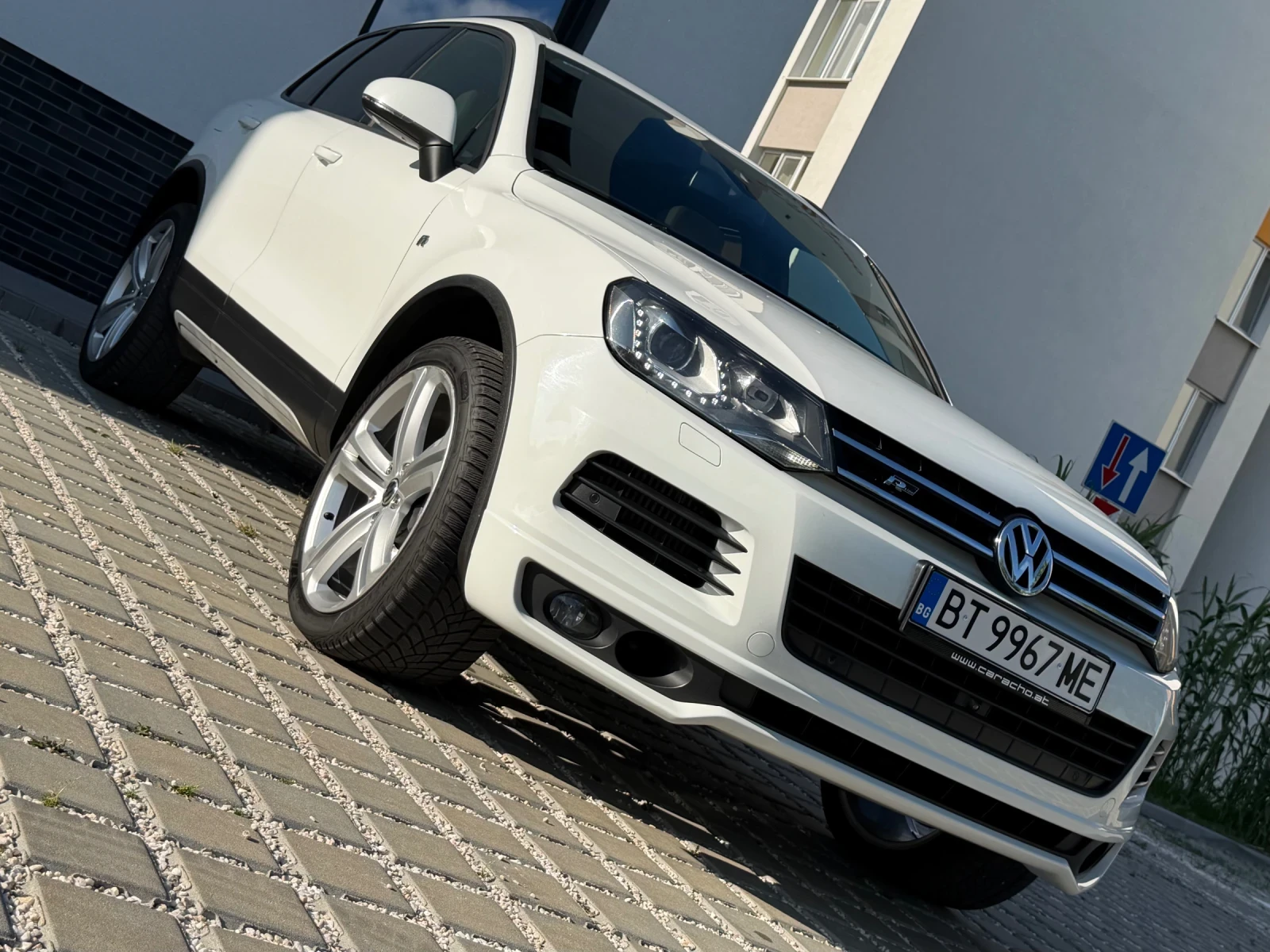 VW Touareg 3.0TDI Exclusive/R Line/ACT.SOUND/TwoTone/360/FULL, снимка 16 - Автомобили и джипове - 54849241