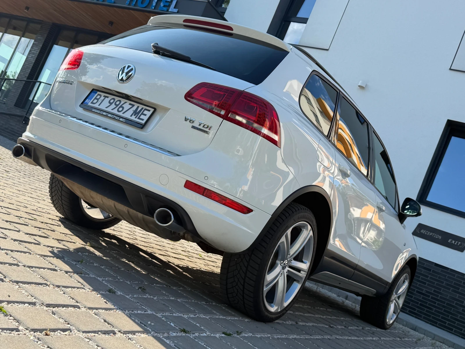 VW Touareg 3.0TDI Exclusive/R Line/ACT.SOUND/TwoTone/360/FULL, снимка 17 - Автомобили и джипове - 54849241