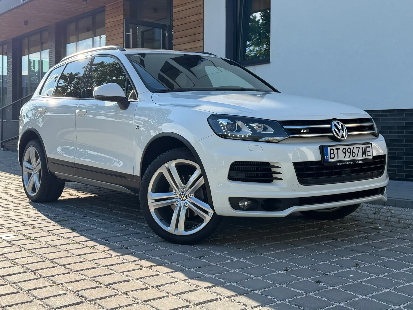 VW Touareg 3.0TDI Exclusive/R Line/ACT.SOUND/TwoTone/360/FULL, снимка 2 - Автомобили и джипове - 54849241