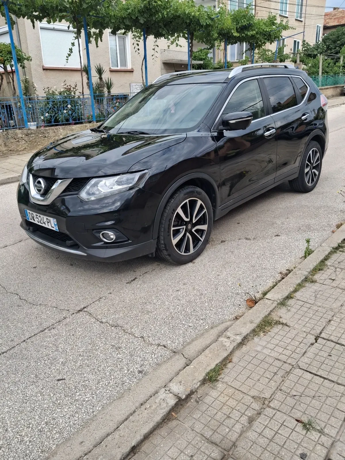 Nissan X-trail 1.6DCI АВТОМАТИК, снимка 3 - Автомобили и джипове - 55216645